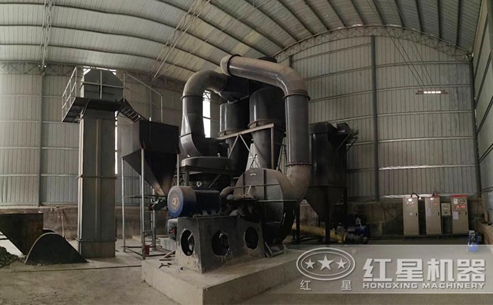 雷蒙磨生產(chǎn)線(xiàn)現(xiàn)場(chǎng)