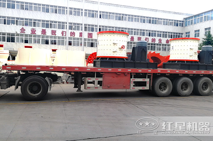 玻璃粉碎設備廠家發(fā)貨現(xiàn)場，快速投產(chǎn)用戶生產(chǎn)現(xiàn)場